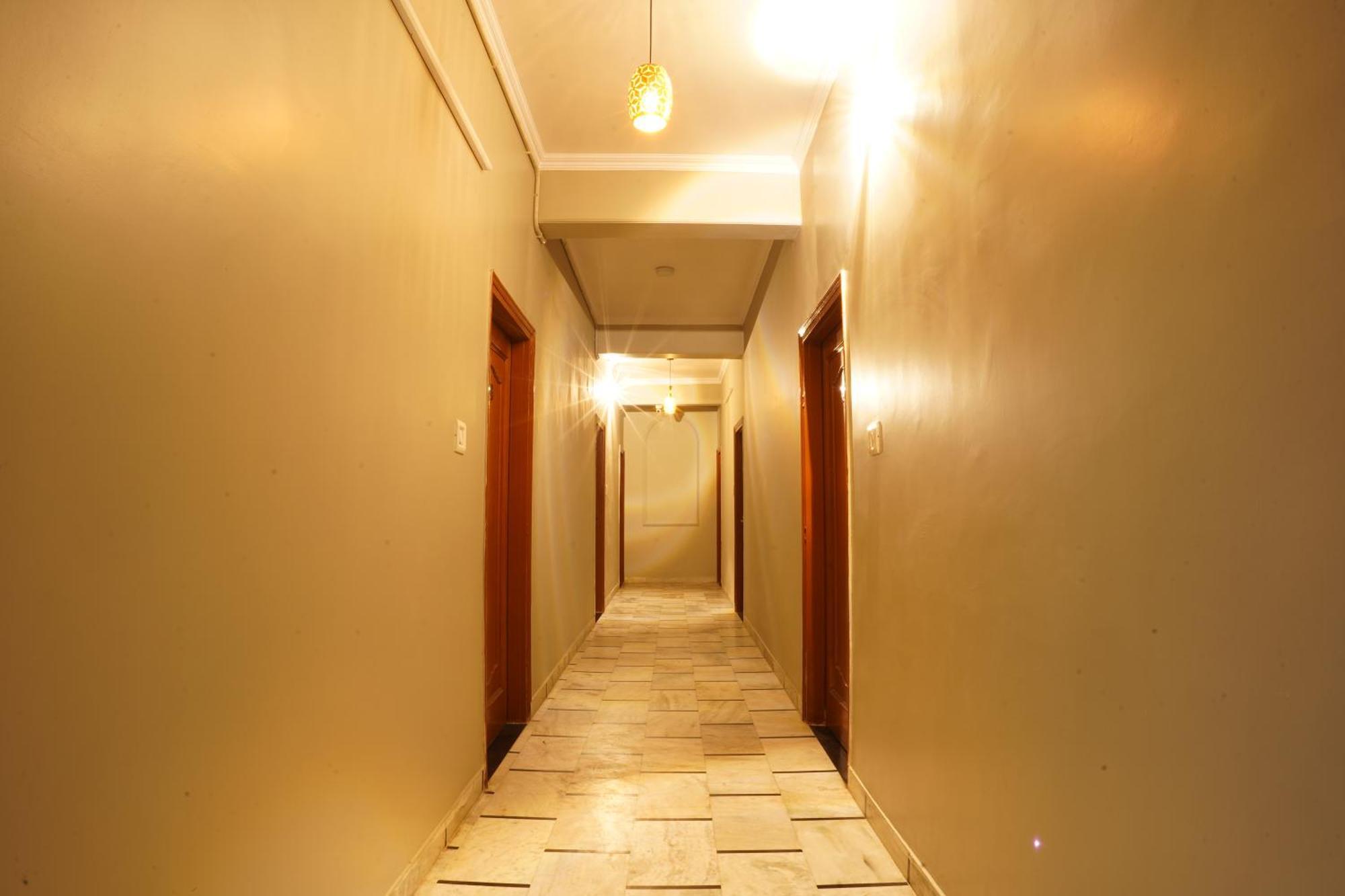 Silver Hotel