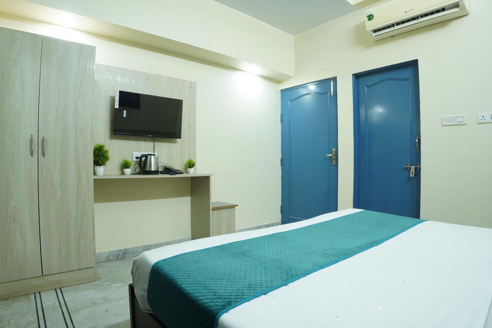 Silver Hotel *
